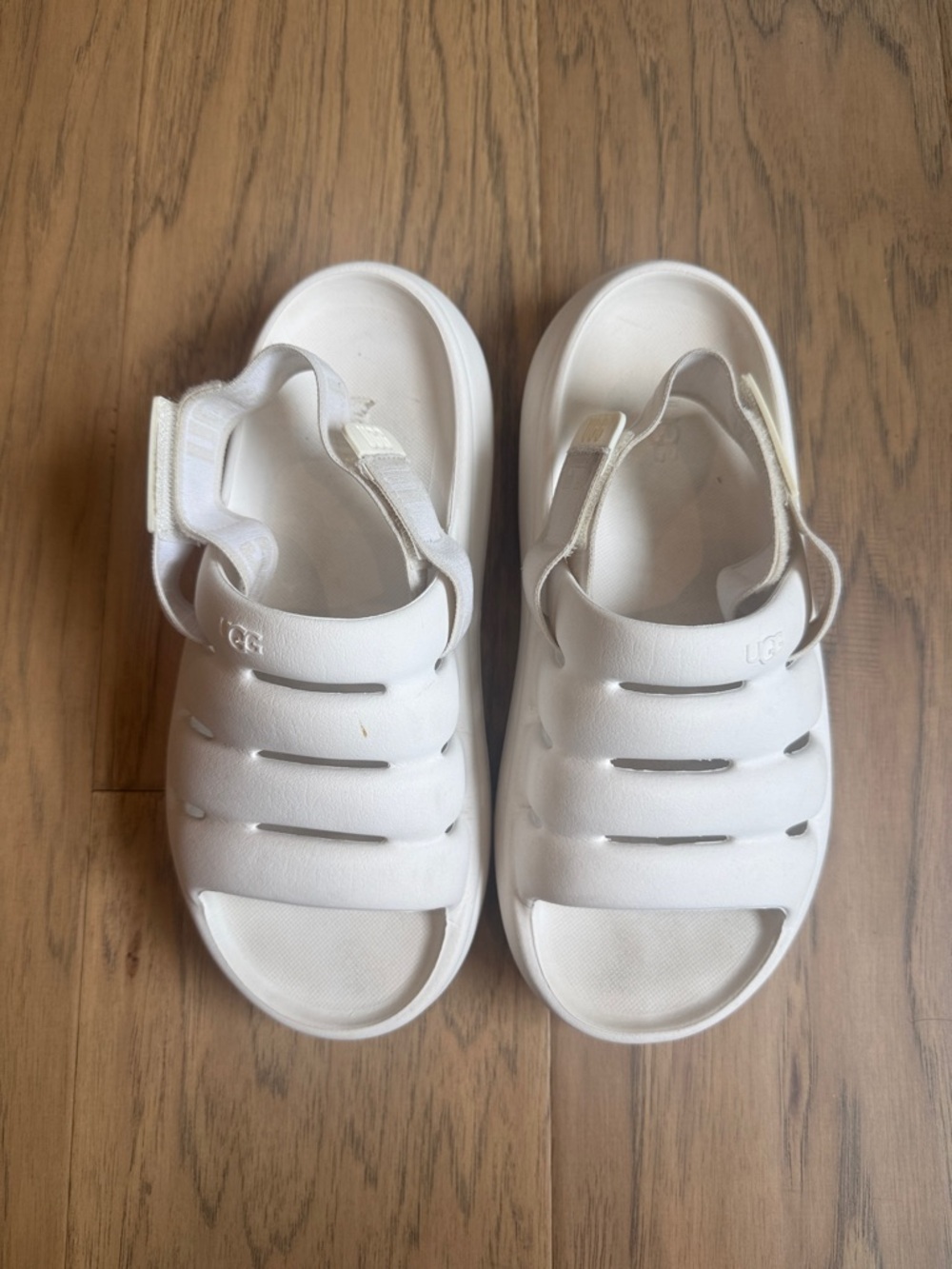 UGG Women’s Sport Yeah White Sandals 7